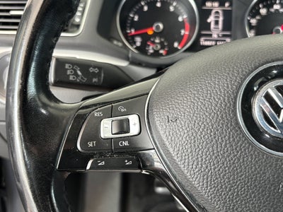 2017 Volkswagen Passat 1.8T R-Line