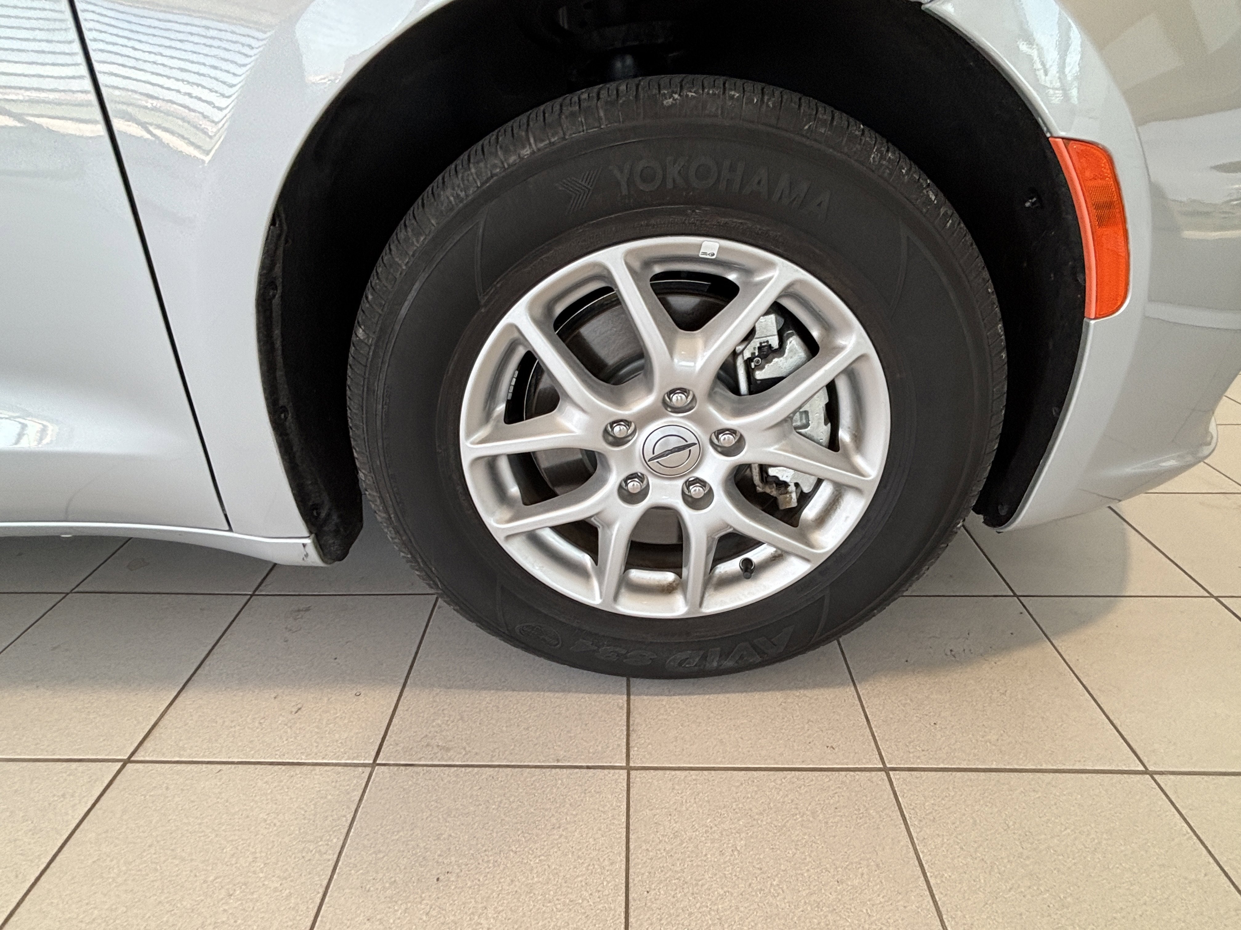2024 Chrysler Pacifica Touring L