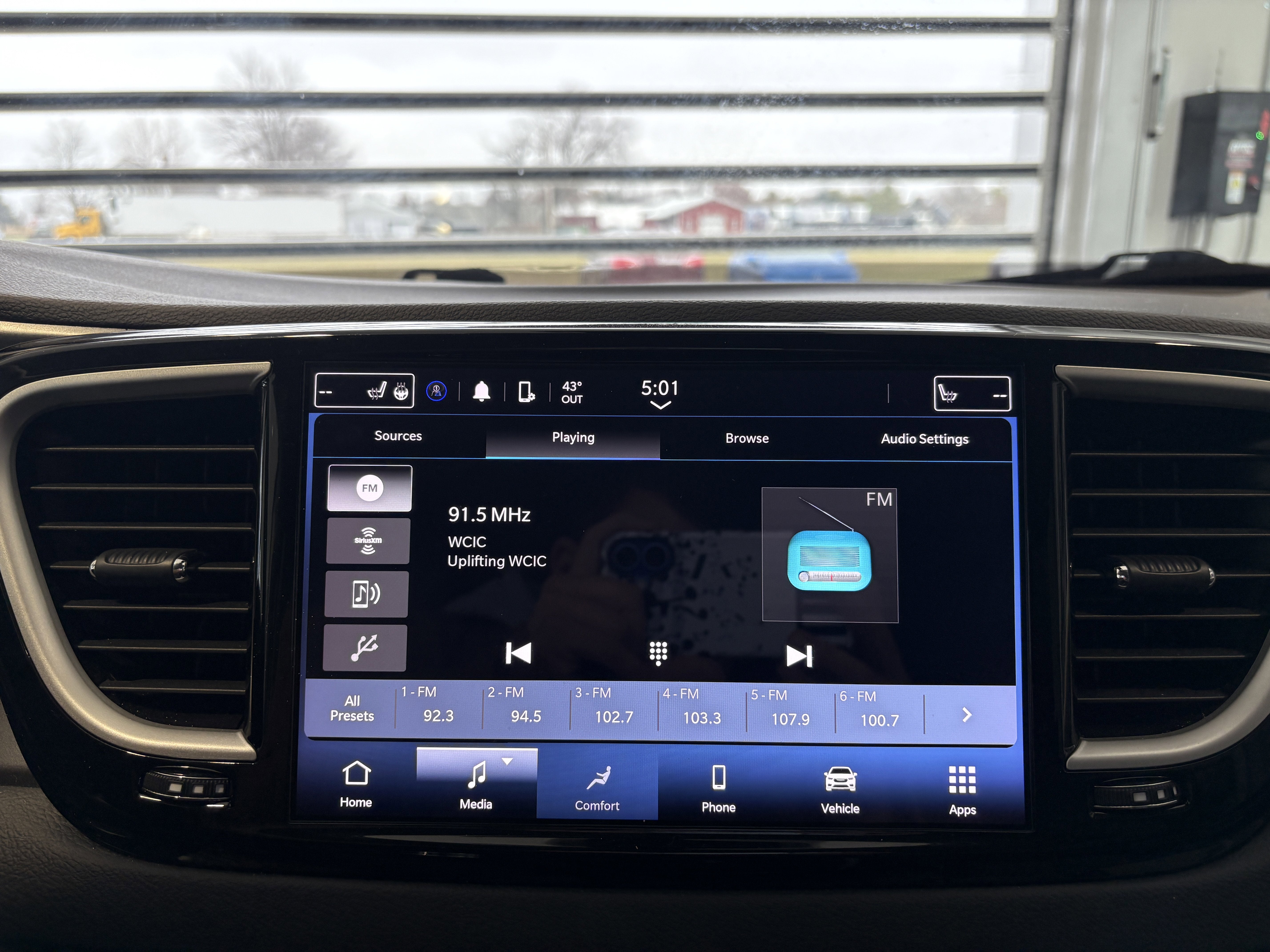 2024 Chrysler Pacifica Touring L