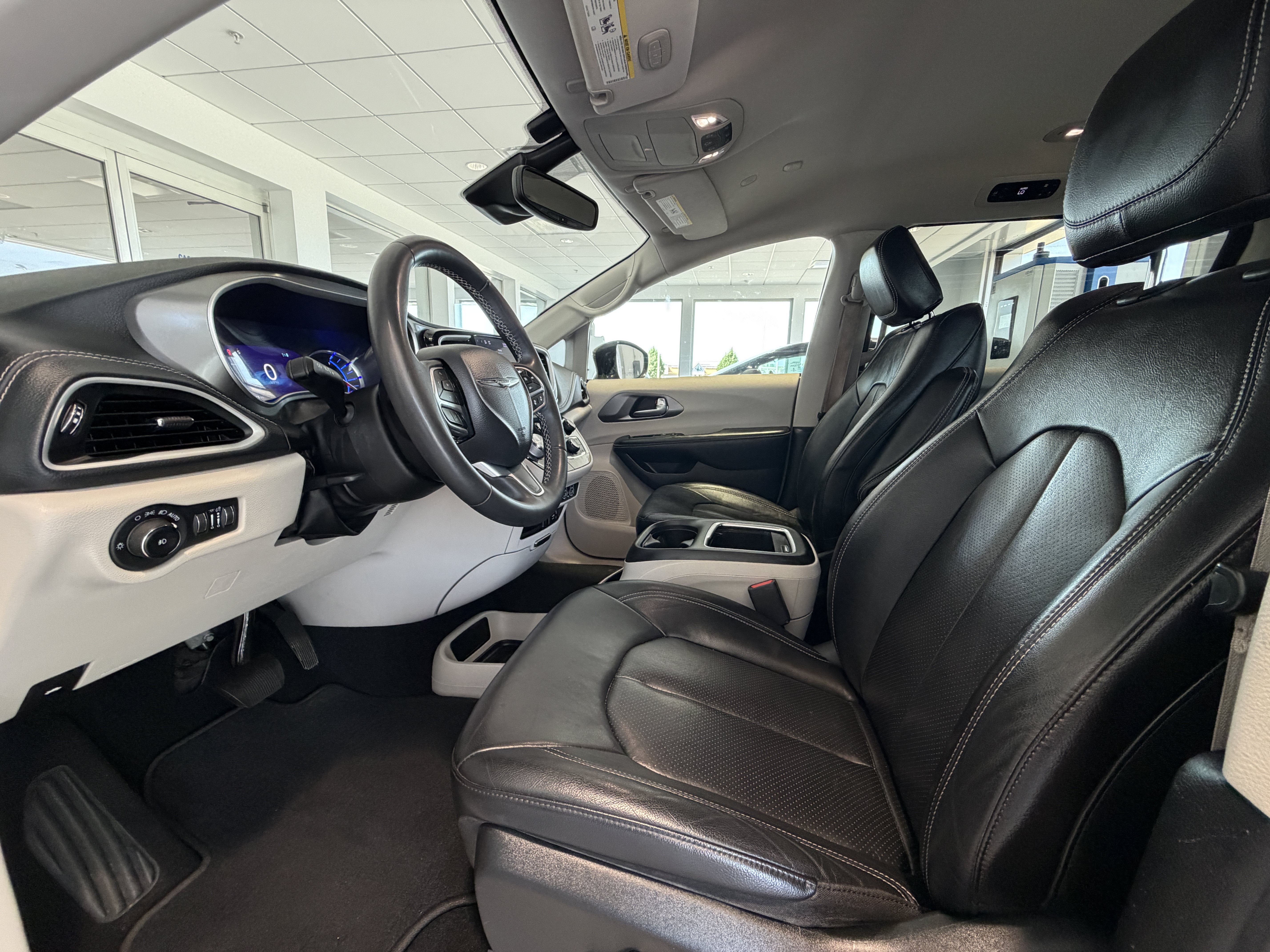 2022 Chrysler Pacifica Hybrid Touring L