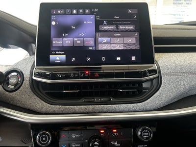 2024 Jeep Compass Latitude Lux FWD