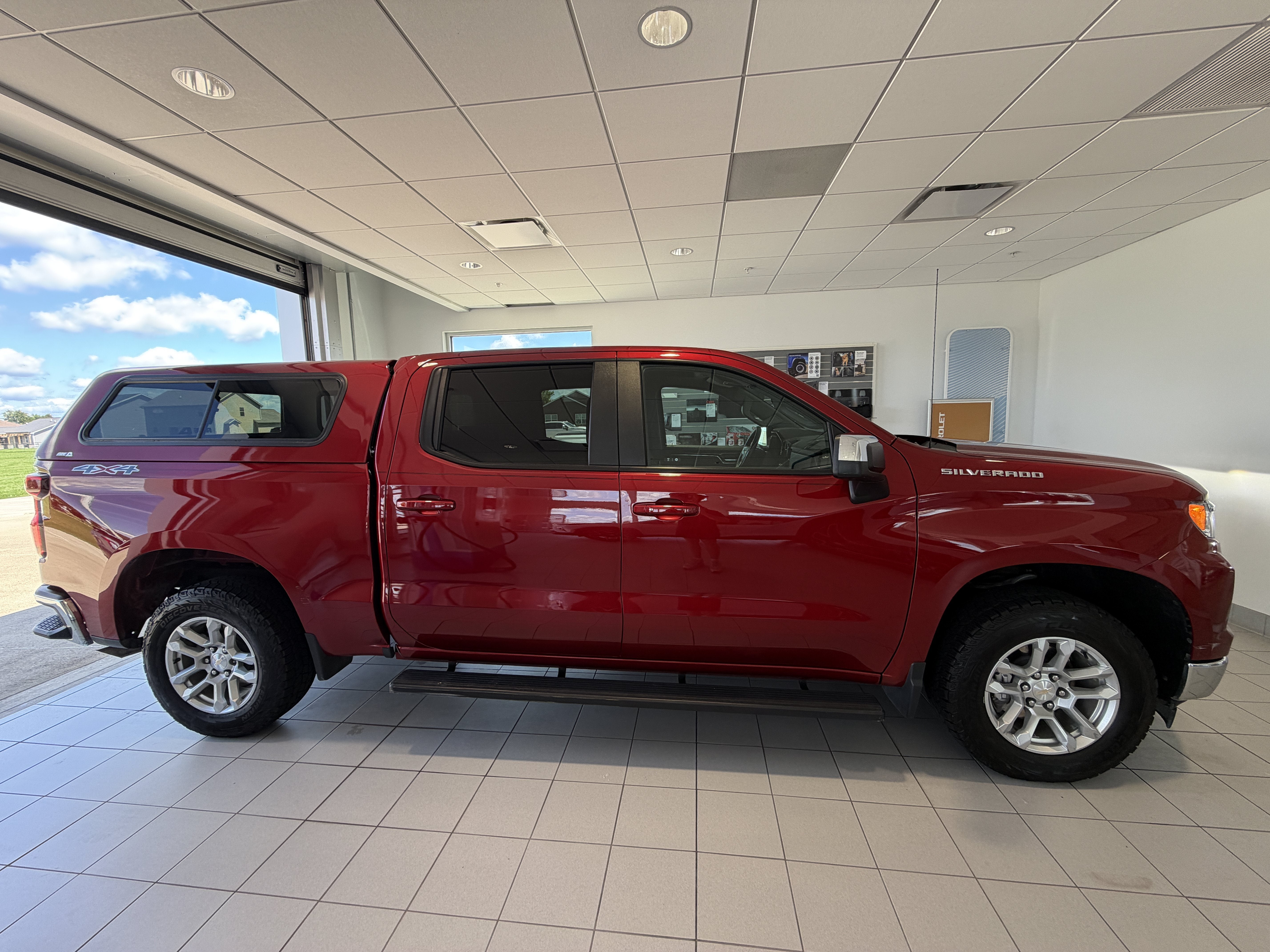 2023 Chevrolet Silverado 1500 LT