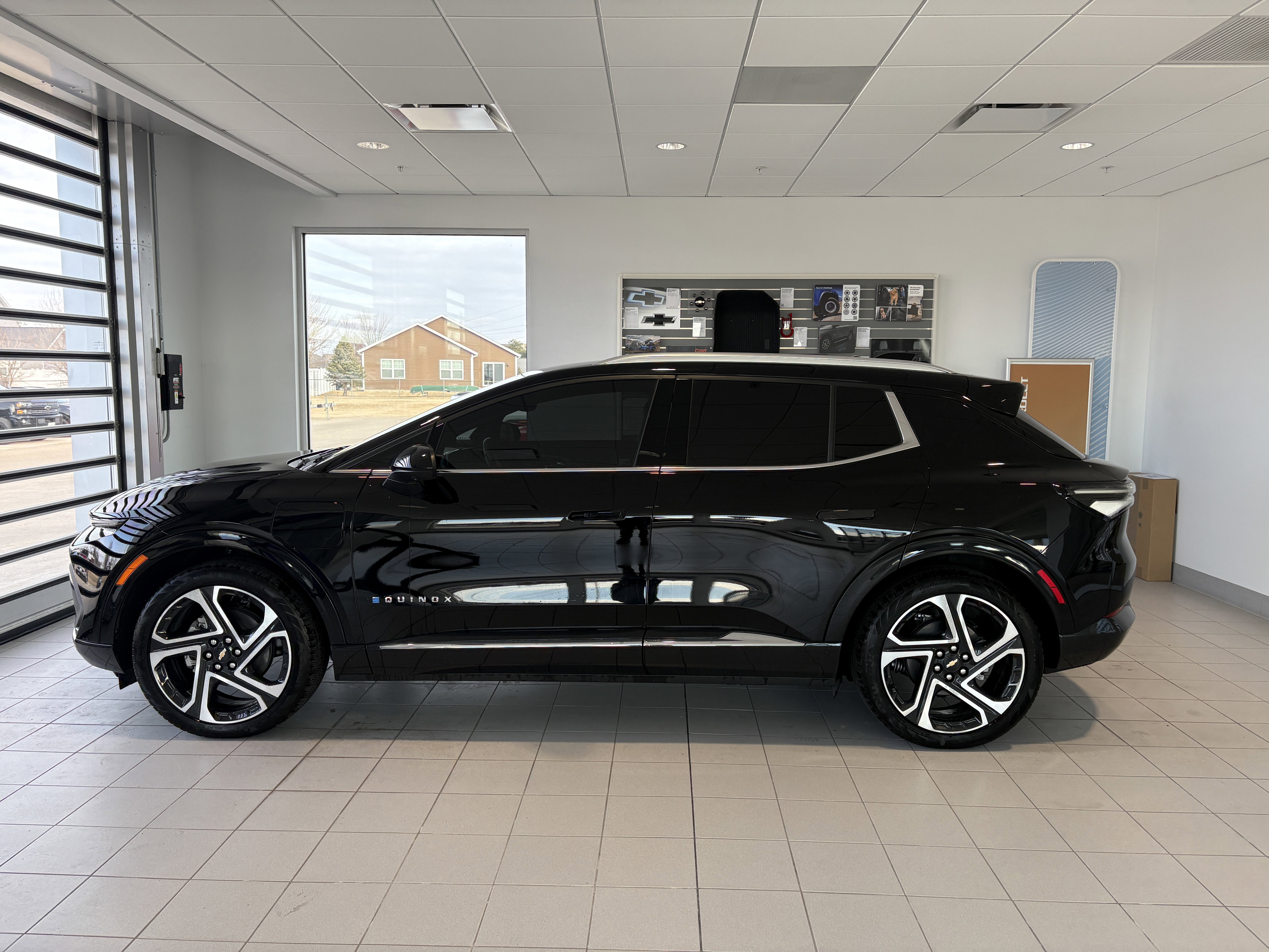 Used 2025 Chevrolet Equinox EV LT with VIN 3GN7DLRP1SS178880 for sale in Morton, IL