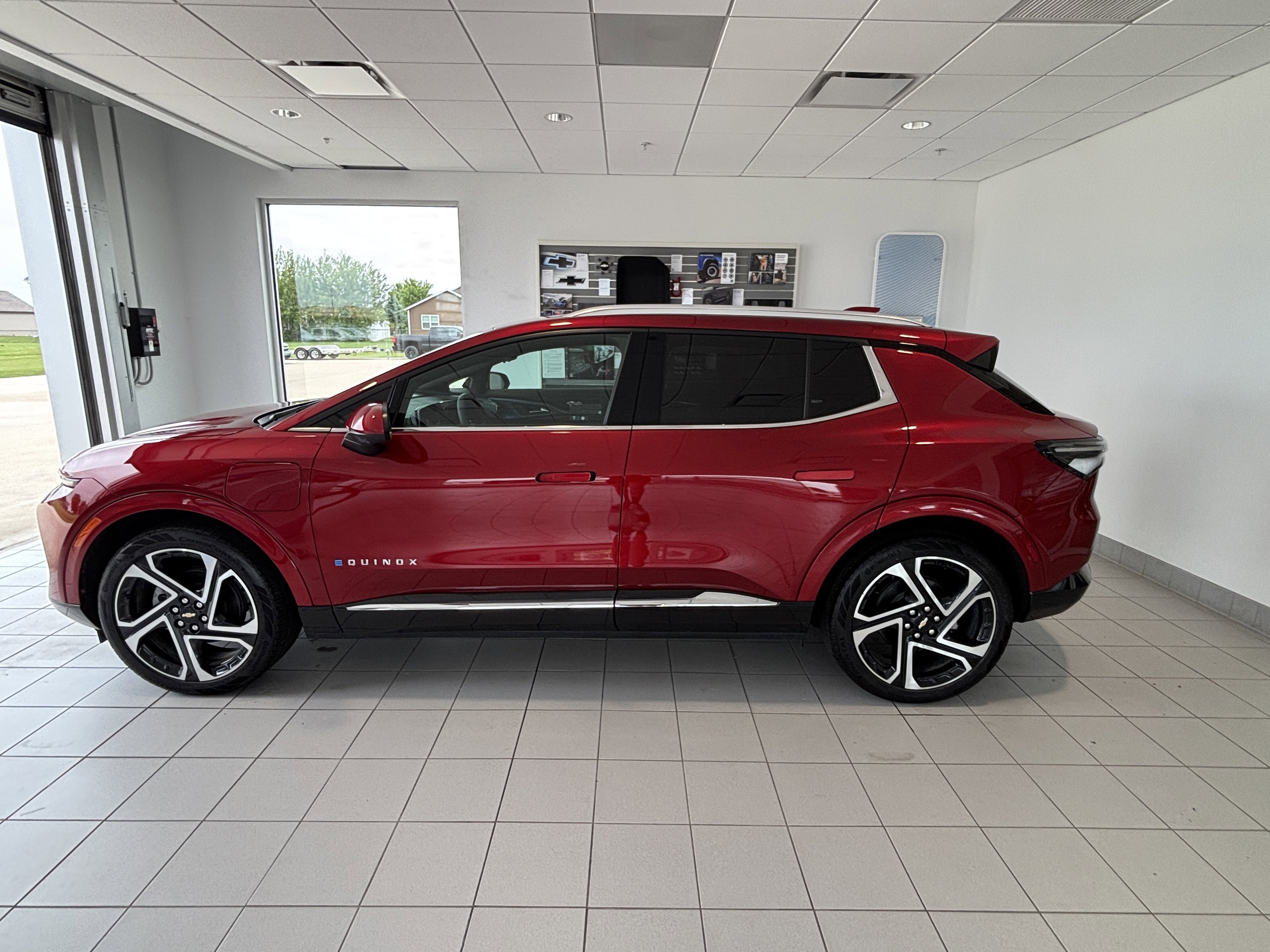 Used 2025 Chevrolet Equinox EV LT with VIN 3GN7DLRP6SS111899 for sale in Morton, IL