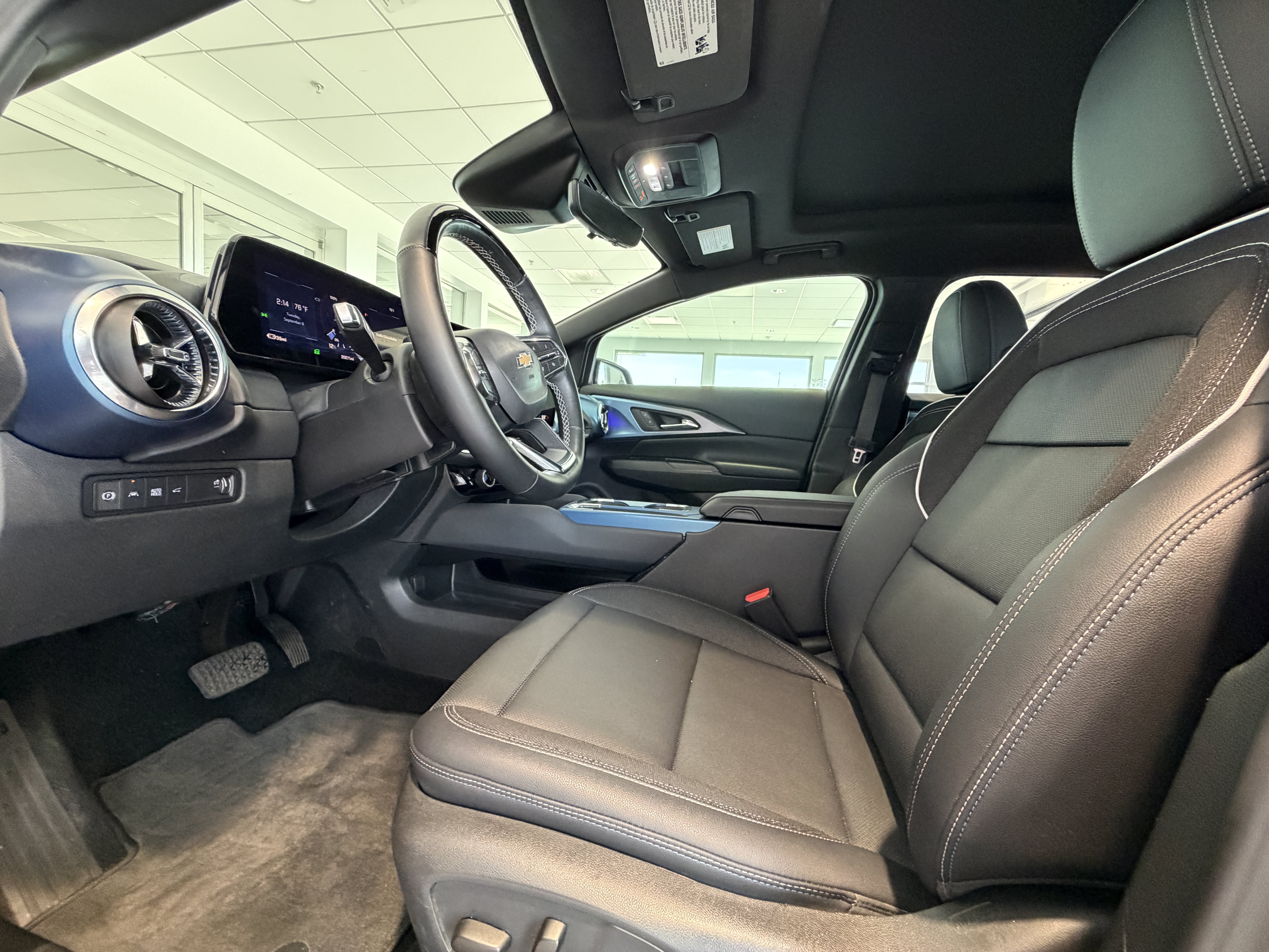 2025 Chevrolet Equinox EV LT