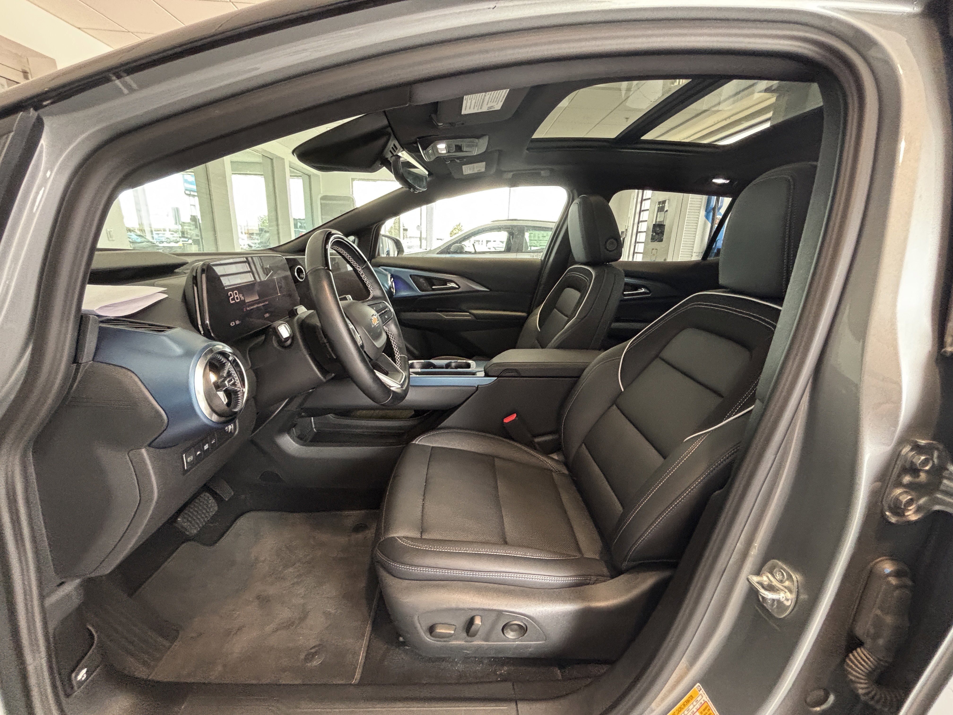 Used 2025 Chevrolet Equinox EV LT with VIN 3GN7DLRRXSS100129 for sale in Morton, IL