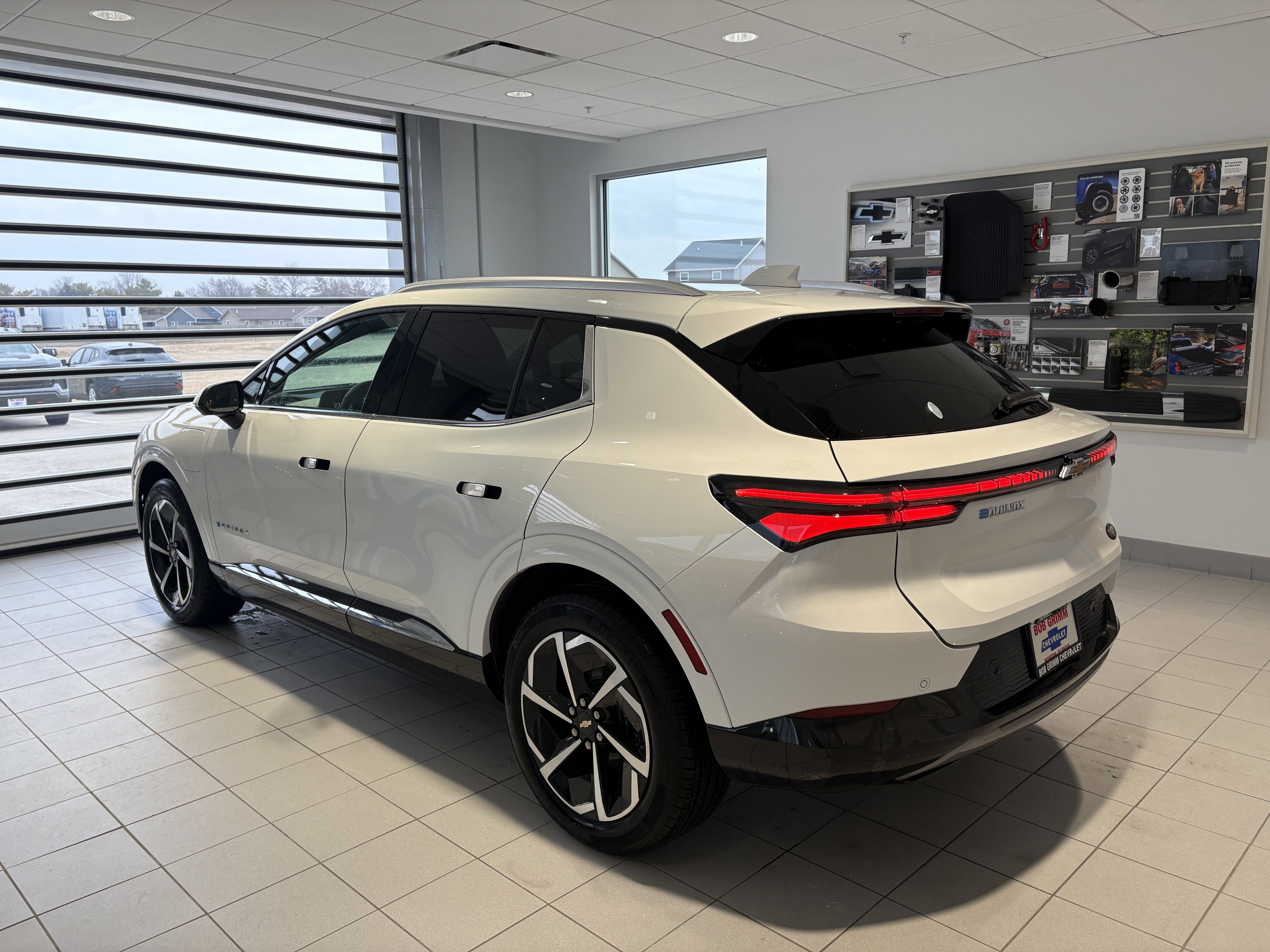 2025 Chevrolet Equinox EV LT