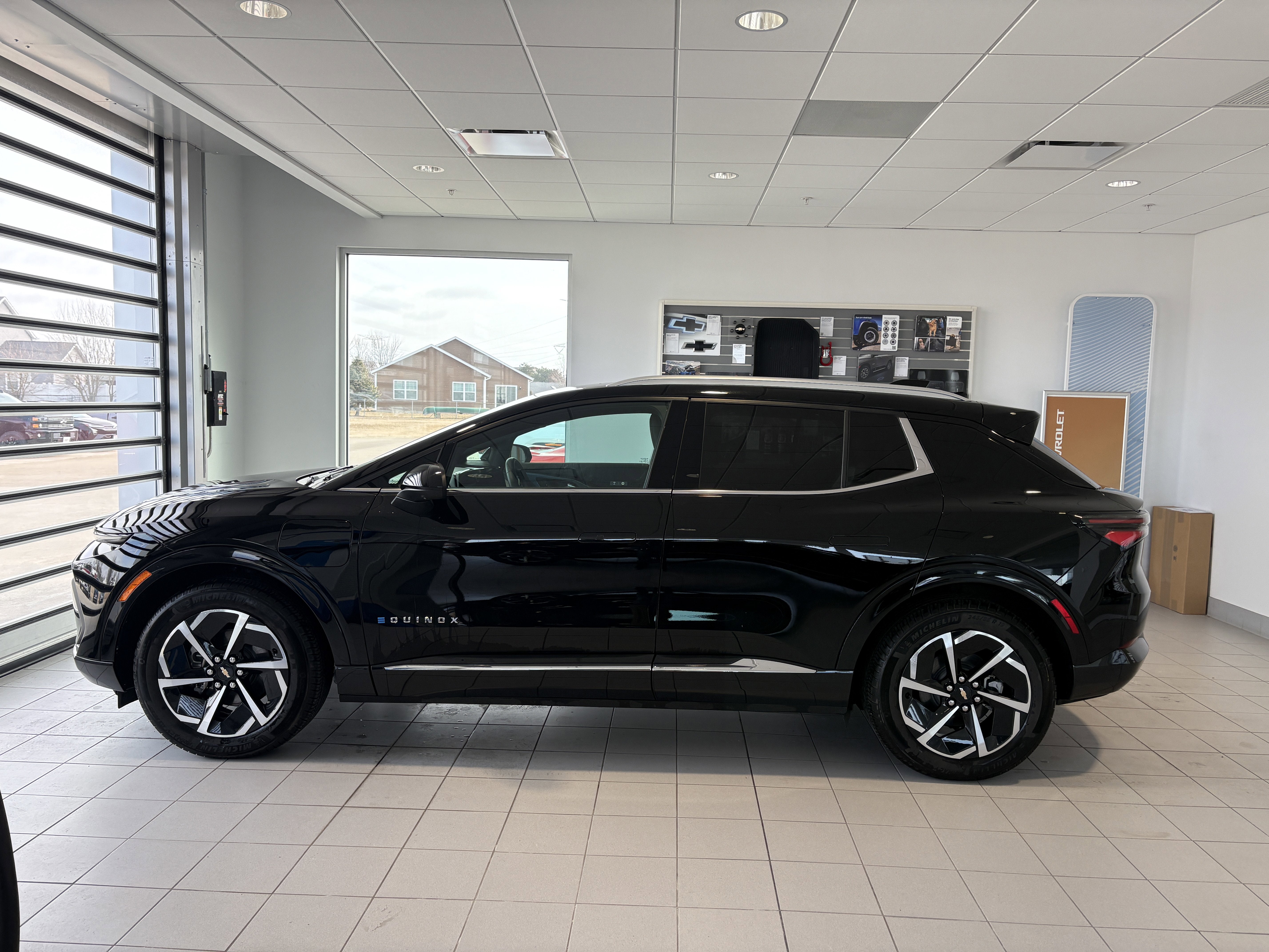 Used 2025 Chevrolet Equinox EV 1LT with VIN 3GN7DNRP8SS202295 for sale in Morton, IL