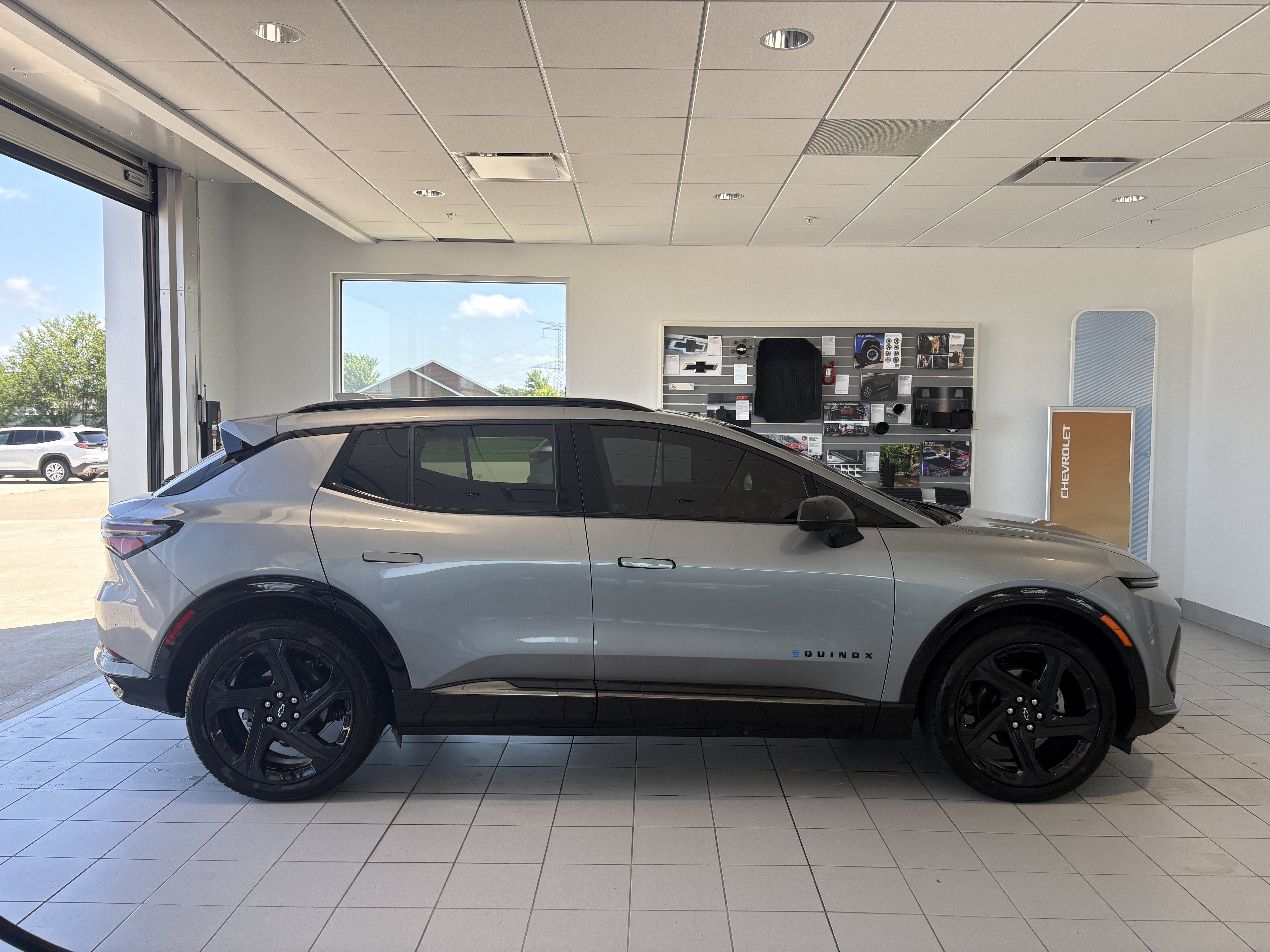 2025 Chevrolet Equinox EV RS