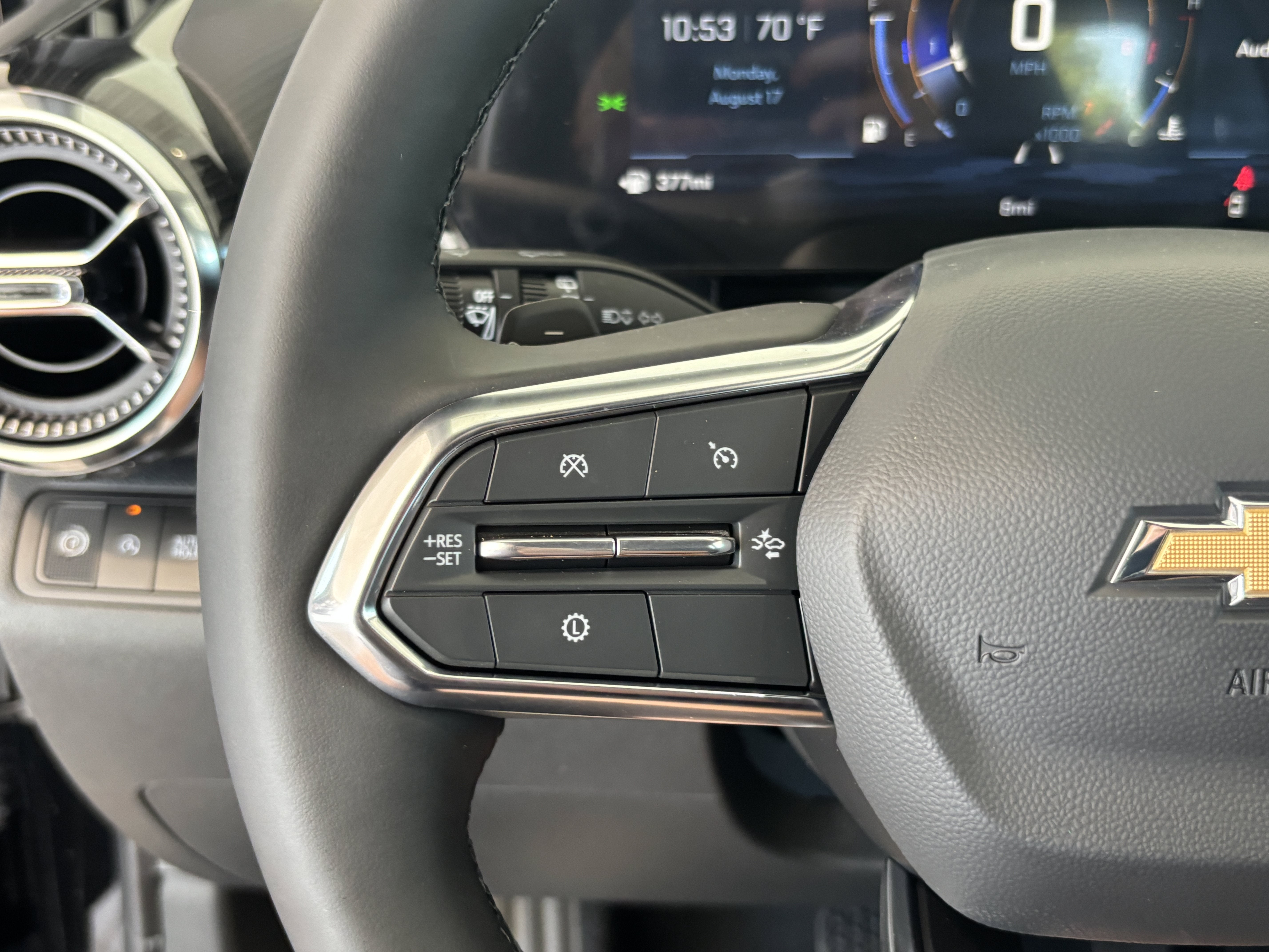 2027 Chevrolet Equinox LT - Photo 12