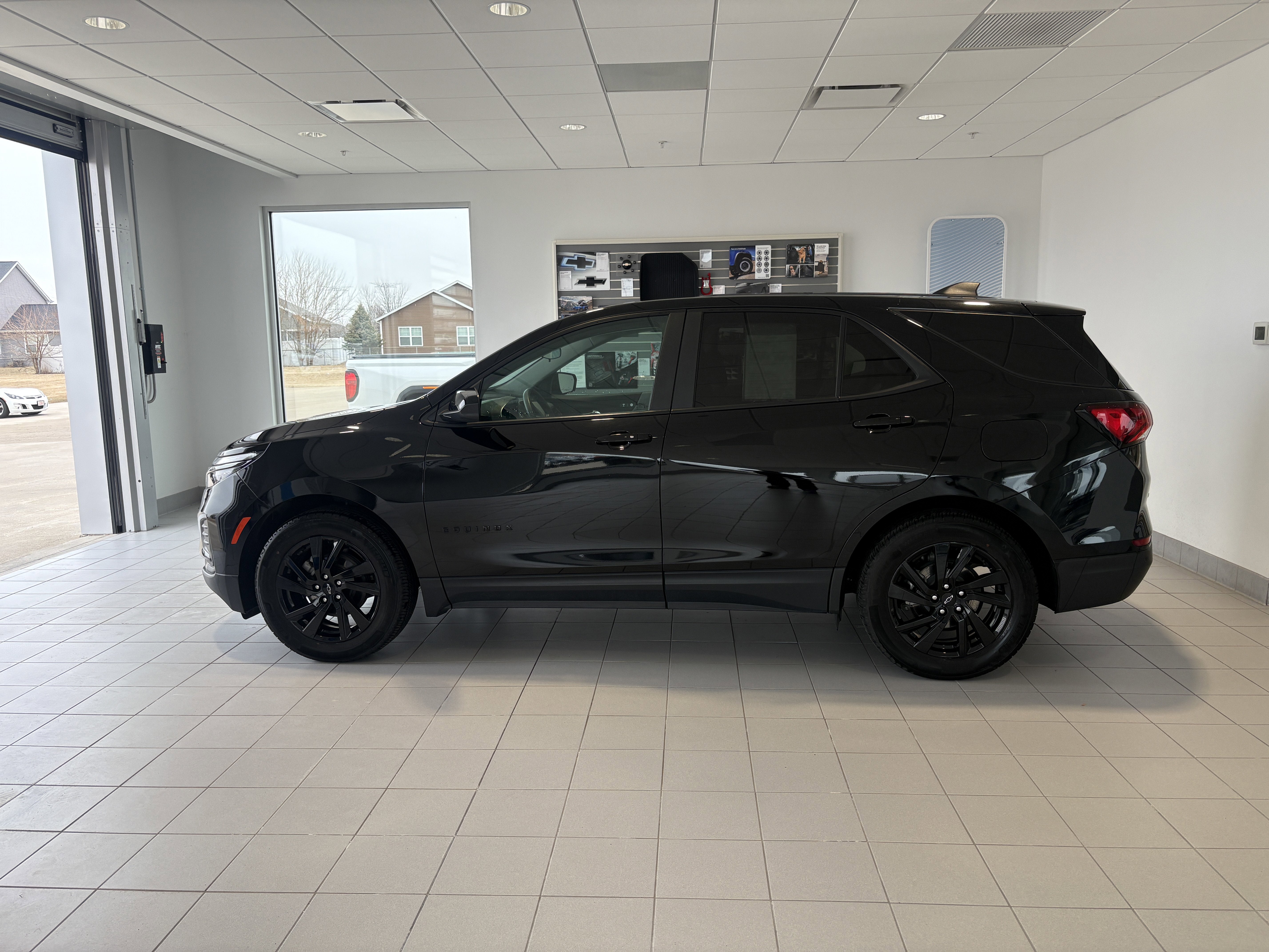 2024 Chevrolet Equinox LS