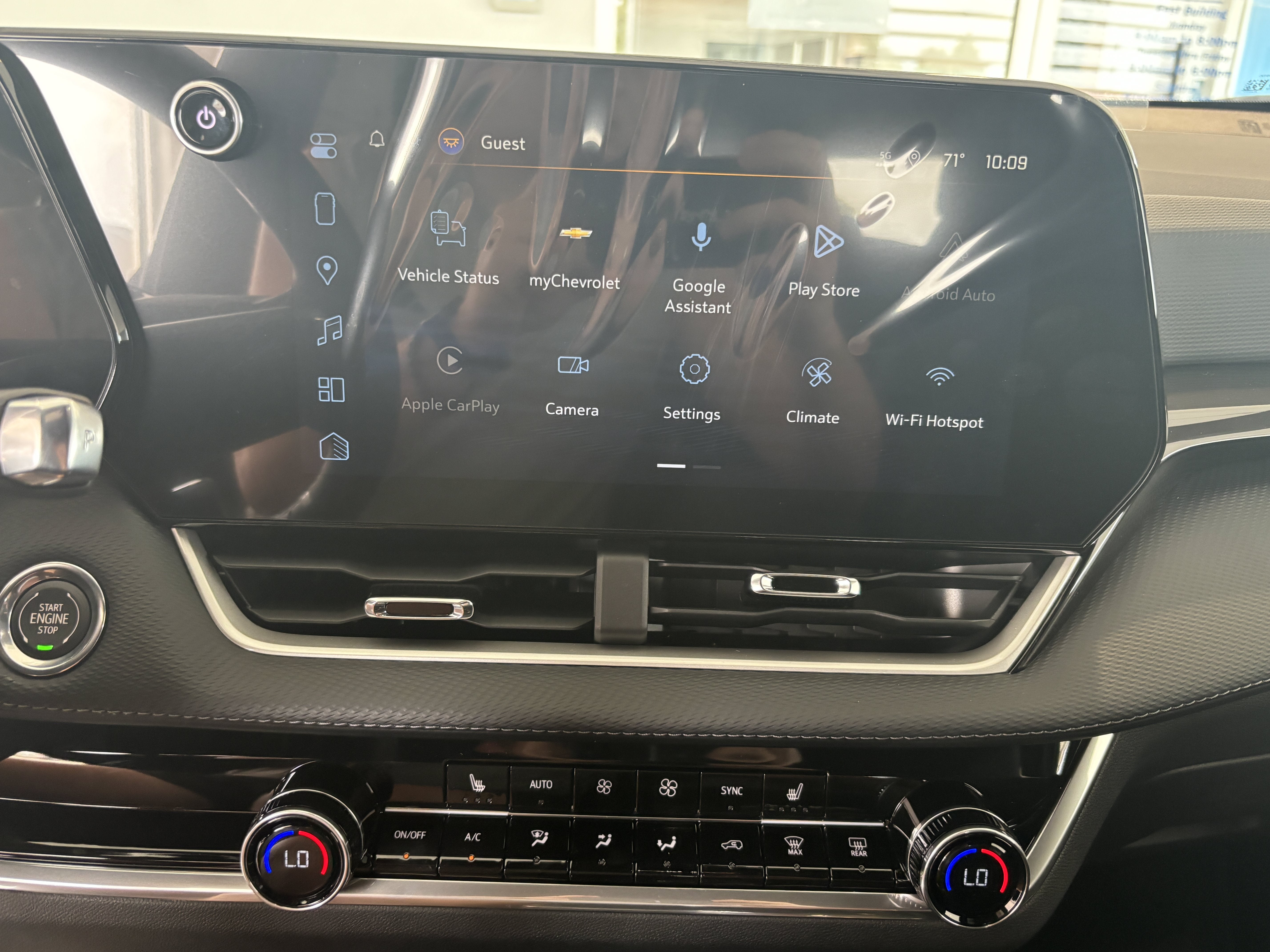 2027 Chevrolet Equinox LT - Photo 15