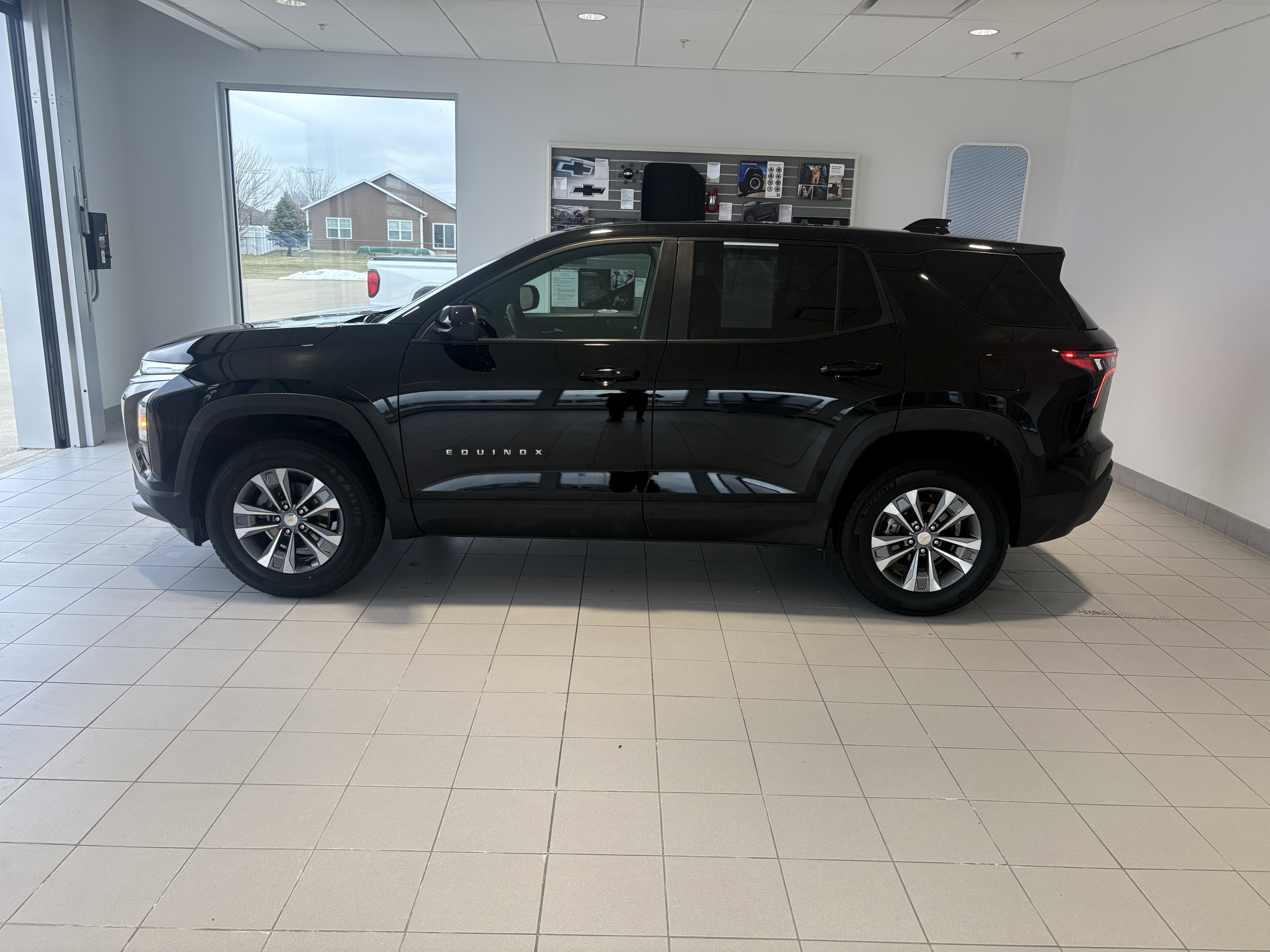 2025 Chevrolet Equinox LT