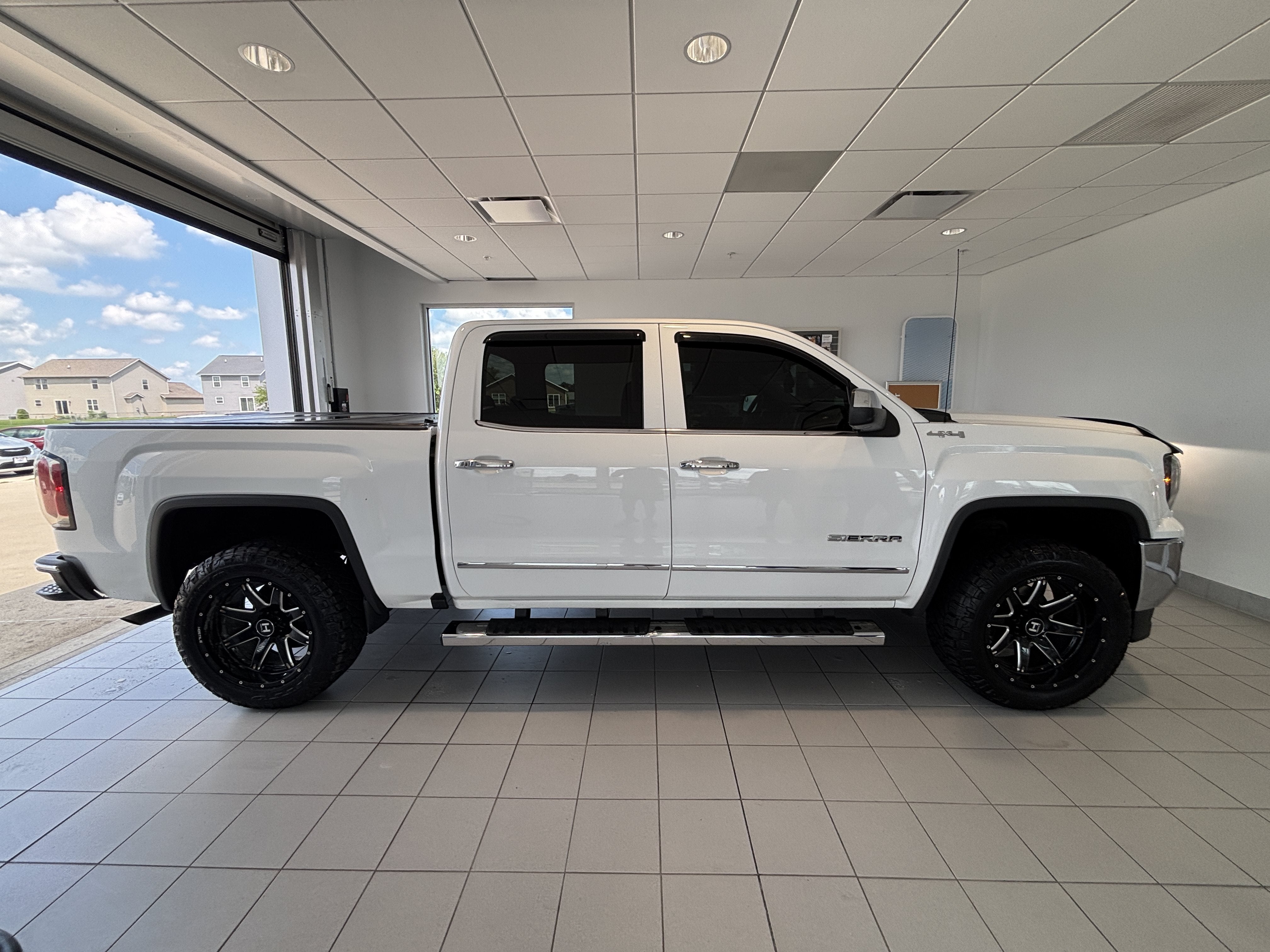 2017 GMC Sierra 1500 SLT