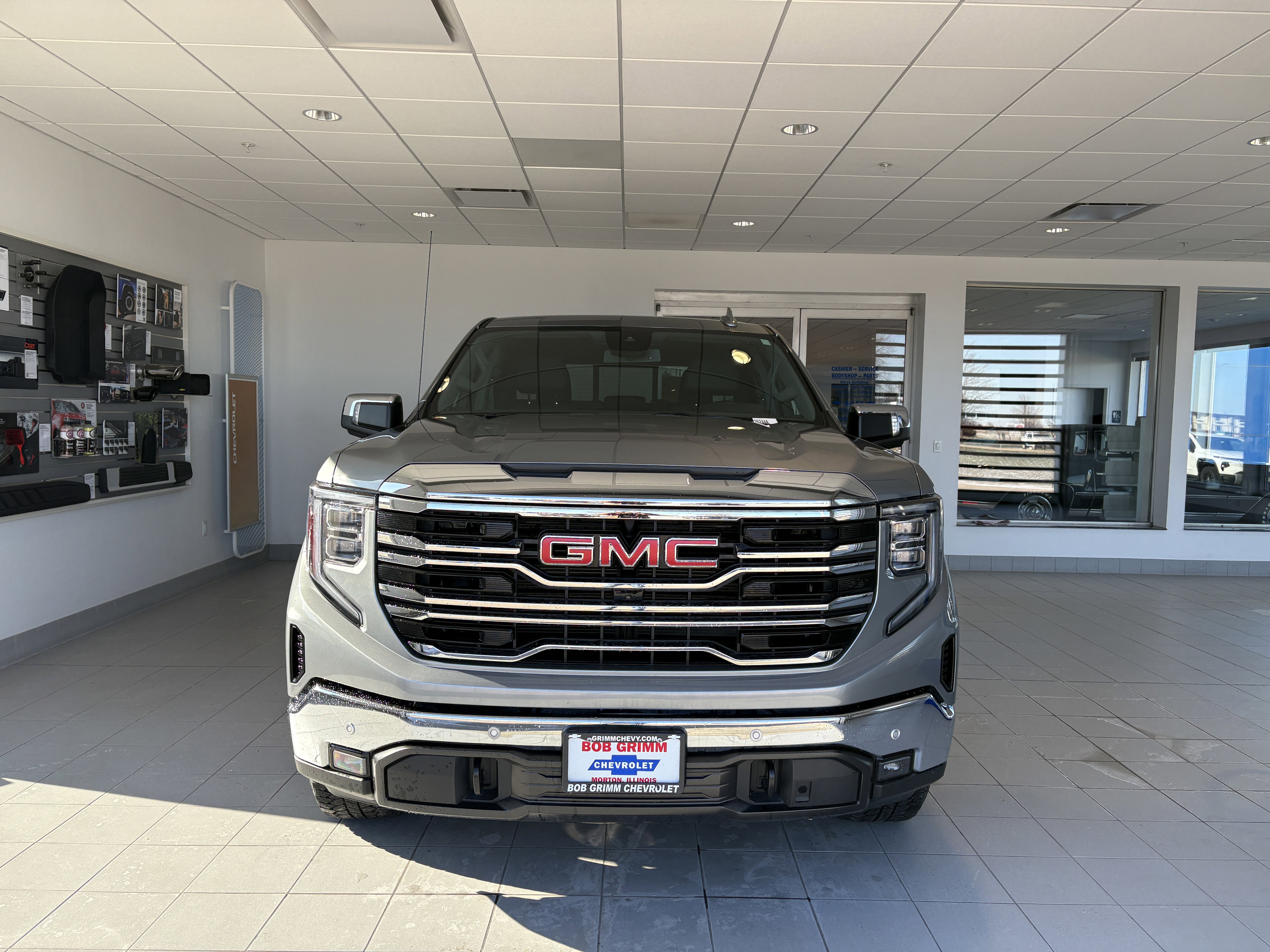 2024 GMC Sierra 1500 SLT