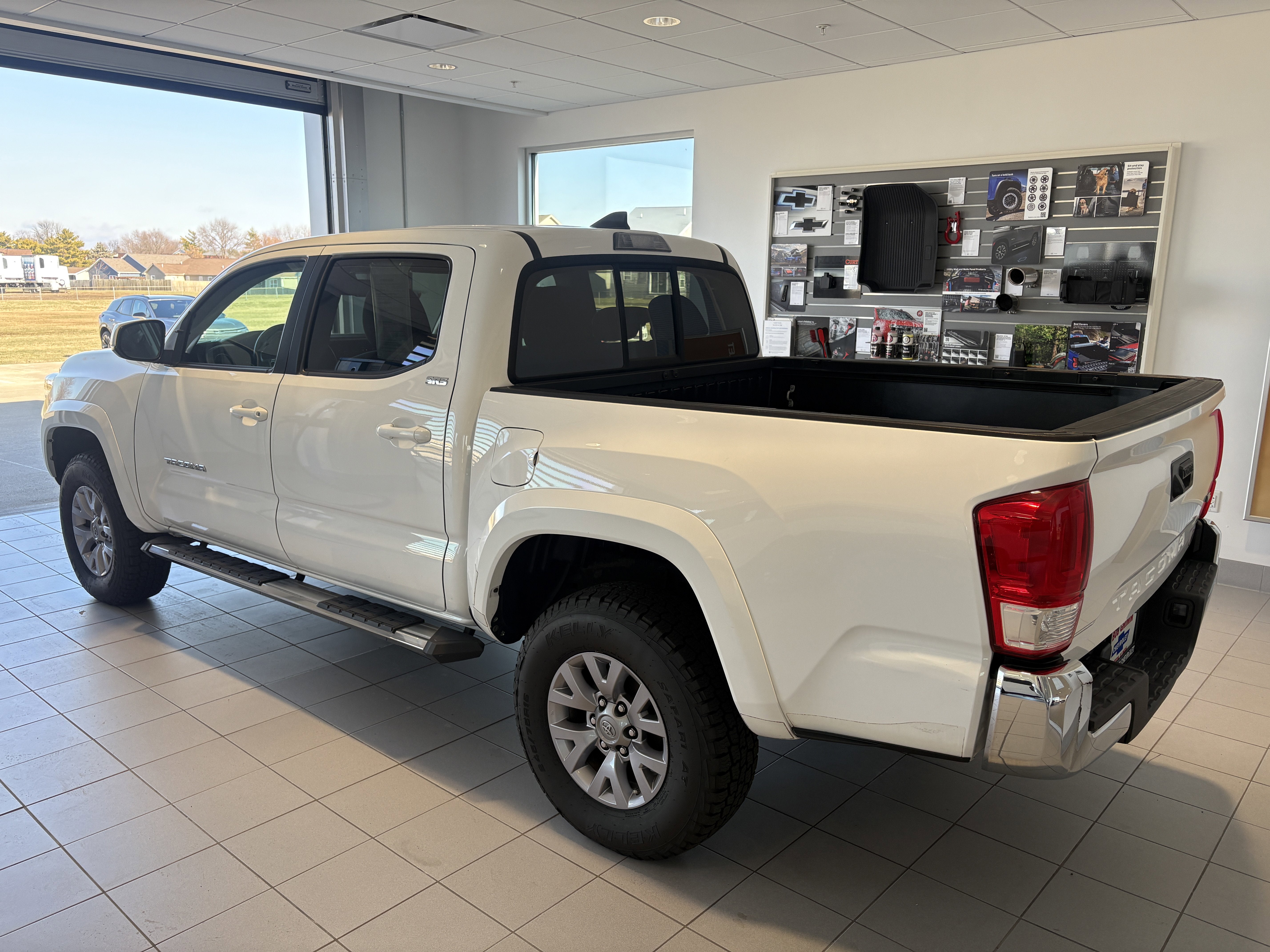 2017 Toyota Tacoma SR5