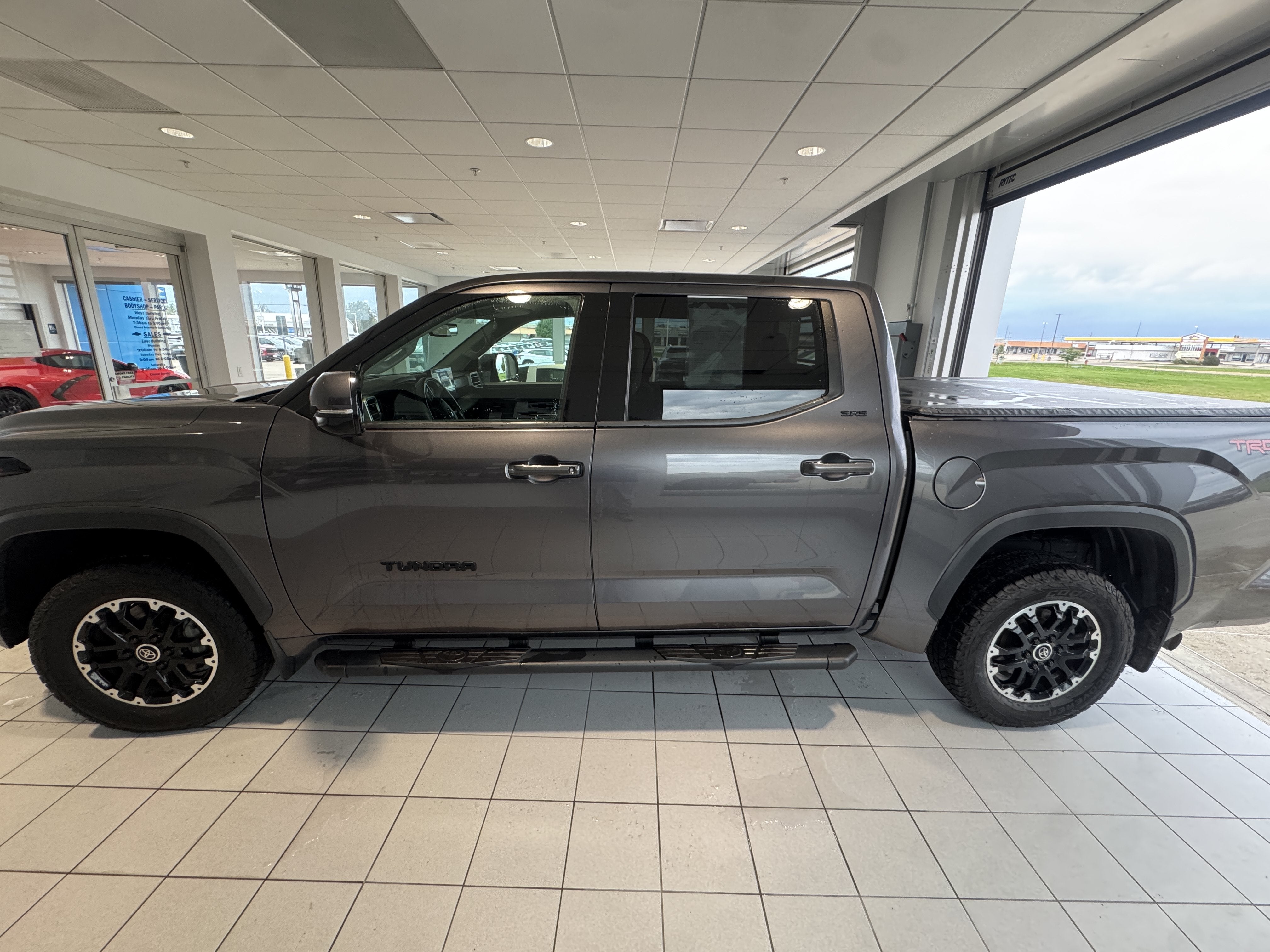 2022 Toyota Tundra SR5