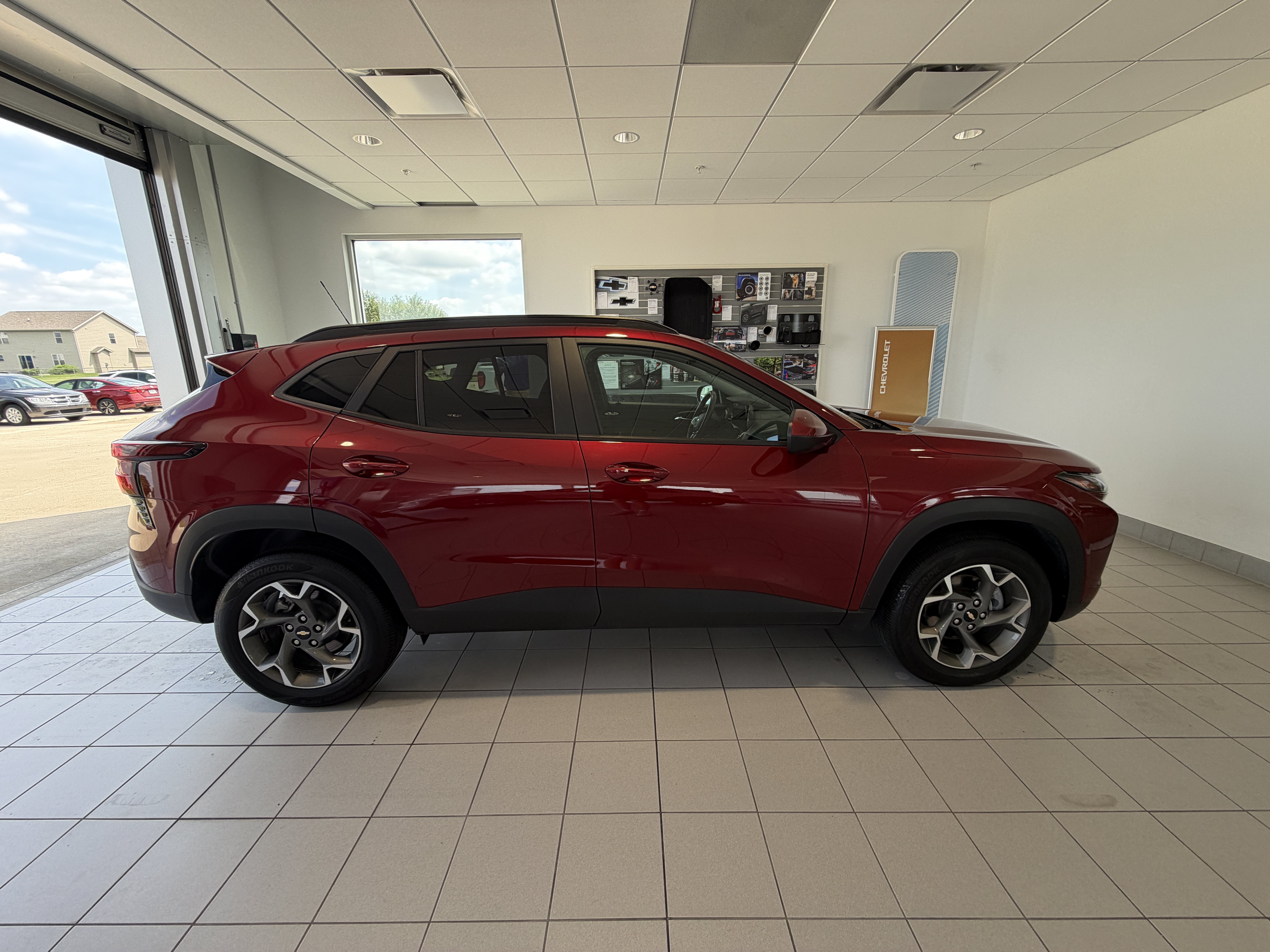 2025 Chevrolet Trax LT