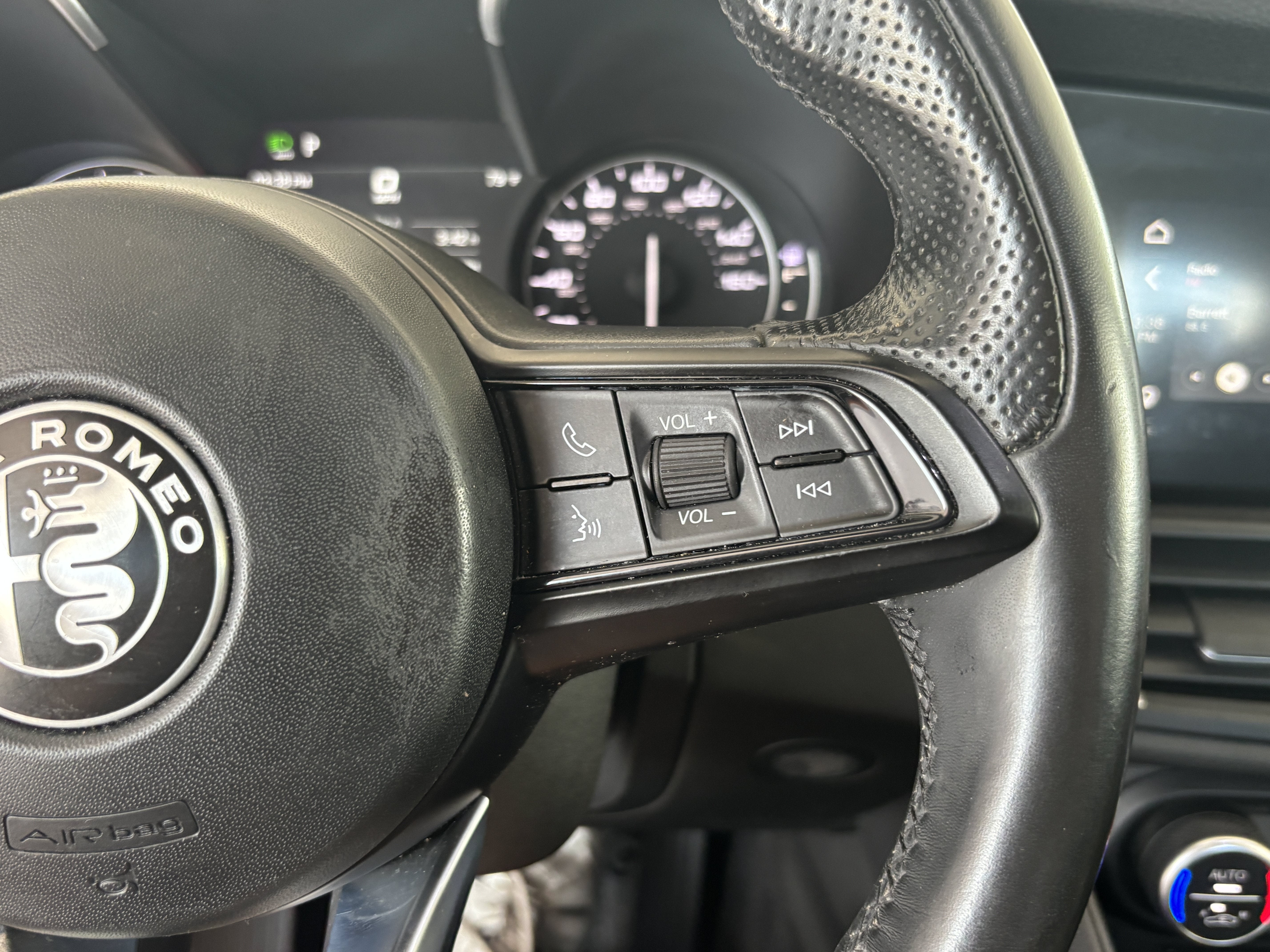 2020 Alfa Romeo Giulia Ti AWD