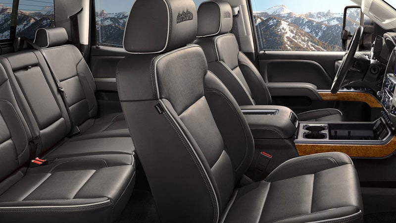 Chevrolet Silverado 2500 interior – premium seating design