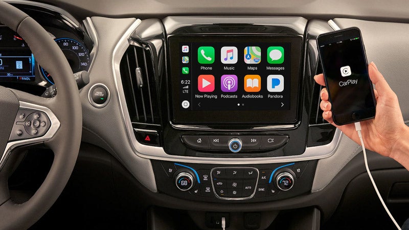 Chevrolet Traverse - sleek front view showcasing smart screen & apps
